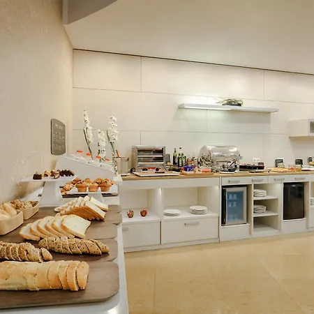 Hesperia Ramblas Hotel 4*