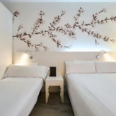 Hesperia Ramblas Hotel