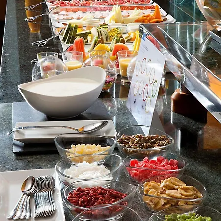 Hesperia Ramblas Hotel 4*