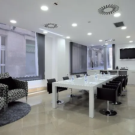 Hesperia Ramblas 4*